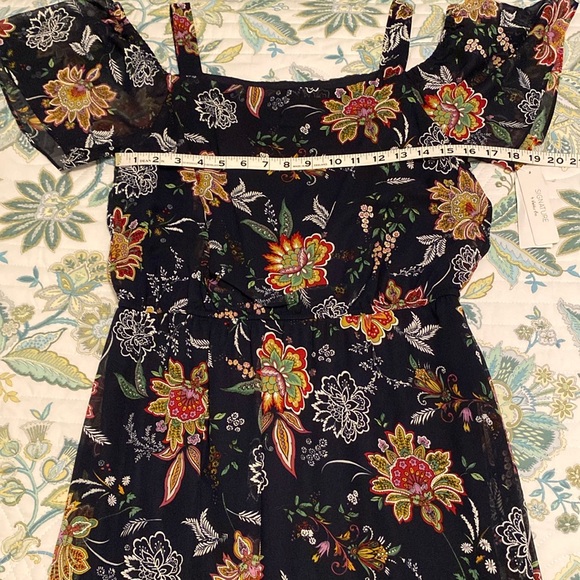 NWT Robbie Bee floral, maxi dress, size 8. - Picture 5 of 9